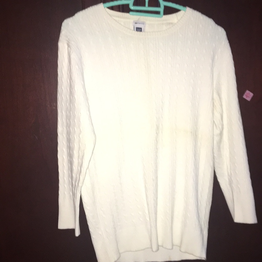 Thick white GAP sweater